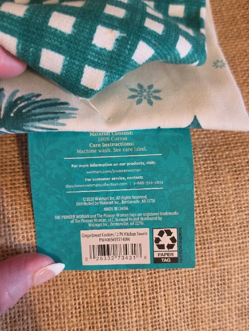 The Pioneer Woman Mulled Cider Kitchen Towel - Cream, Red, Teal, Brown NWT